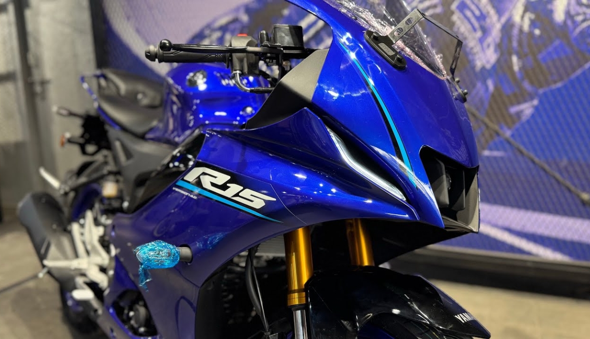 Yamaha R15 V4 New Bike 2026: स्पोर्टी लुक, एडवांस टेक्नोलॉजी और दमदार परफॉर्मेंस