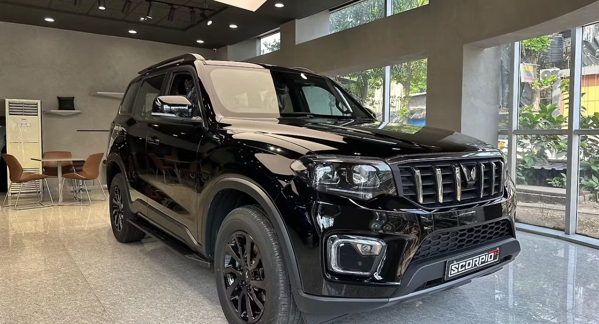 Mahindra And Scorpio: की गाड़ियों पर मिलेगा मार्च 2026 में 4 लाख तक का डिस्काउंट ऑफर