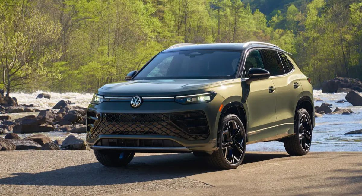 Volkswagen march 2026: VW दे रही हैं SUV और सेडान पर मार्च 2026 में ₹4.5 लाख रूपये तक का शानदार डिस्काउंट ओर दमदार ऑफर